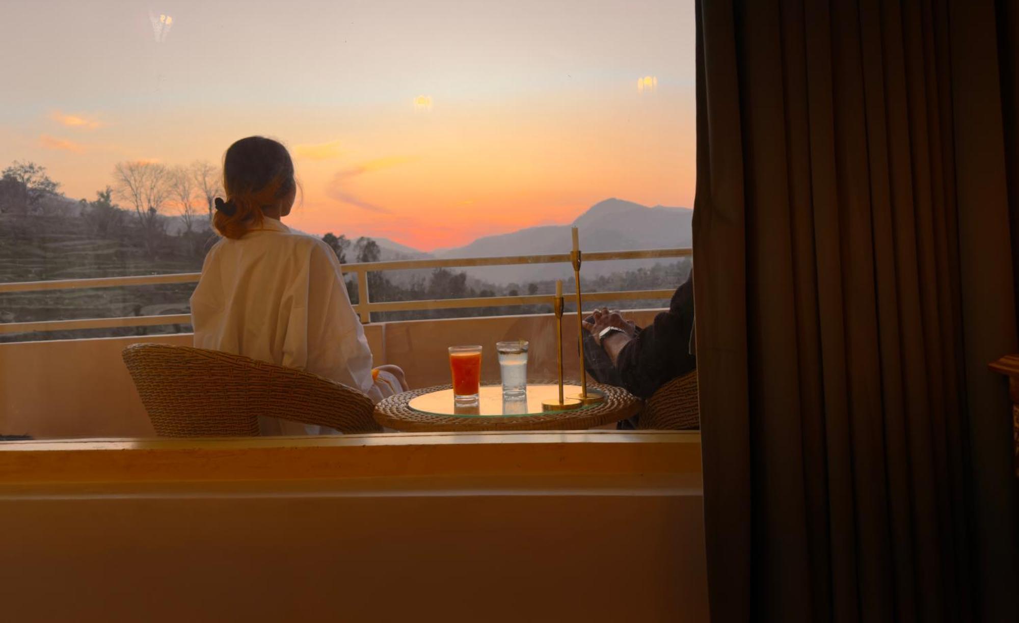 Nazaara -Thhpsociety - Mukteshwar - Witness The View From Your Bed Εξωτερικό φωτογραφία
