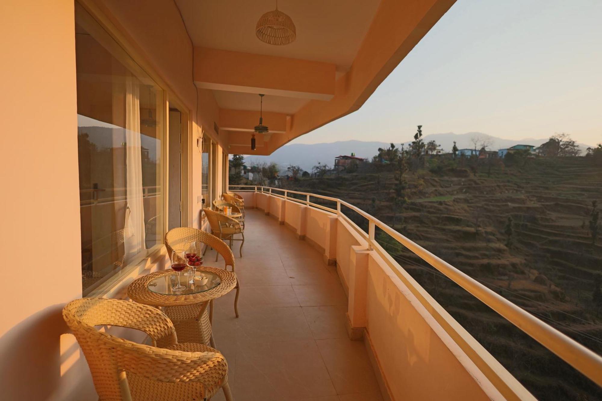 Nazaara -Thhpsociety - Mukteshwar - Witness The View From Your Bed Εξωτερικό φωτογραφία