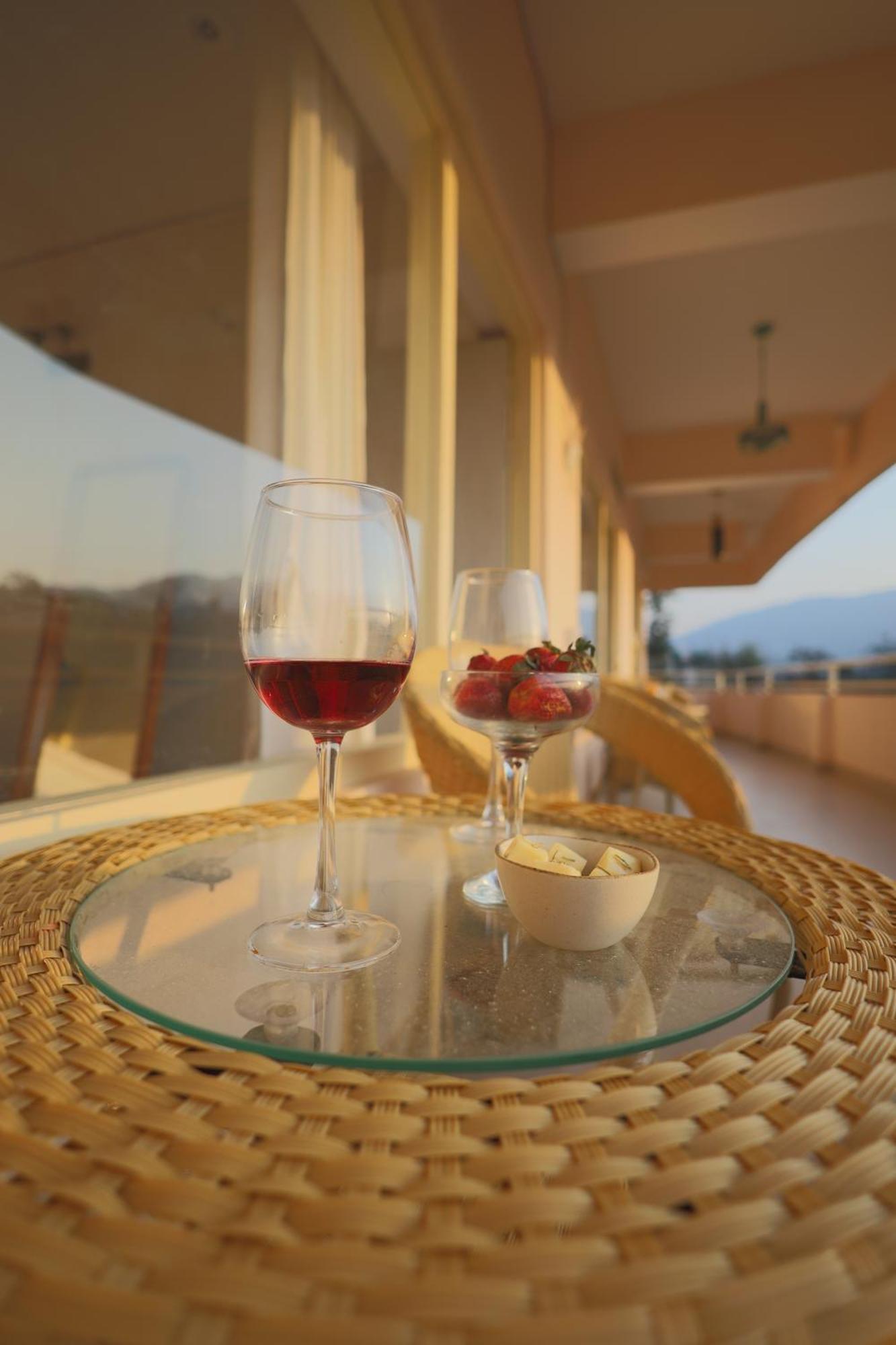 Nazaara -Thhpsociety - Mukteshwar - Witness The View From Your Bed Εξωτερικό φωτογραφία